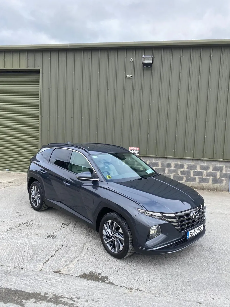 HYUNDAI TUCSON EXECUTIVE 2022 *STUNNING GREY* - Image 3