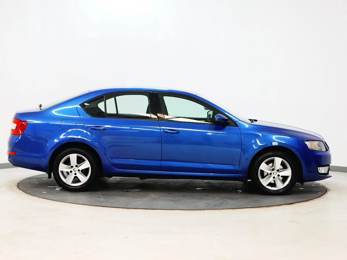 *29* 2015 Skoda Octavia 1.2TSI AMBITION - Image 2