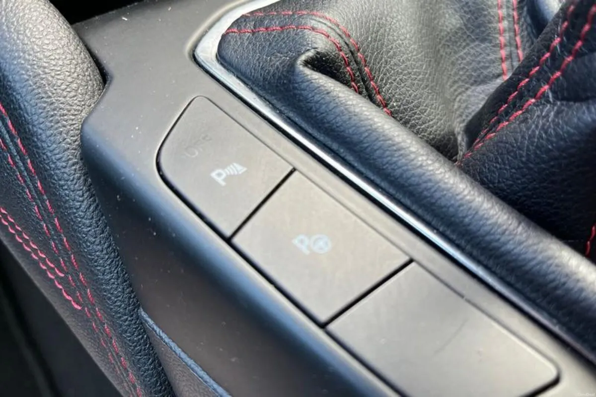 Ford Focus 1.0 EcoBoost 125 ST-Line X 5dr - Image 1