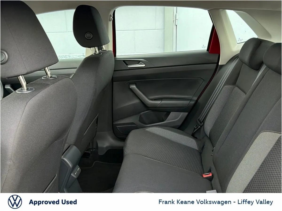 Volkswagen Polo LIFE 1.0 TSI 95HP *KINGS RED METAL - Image 5