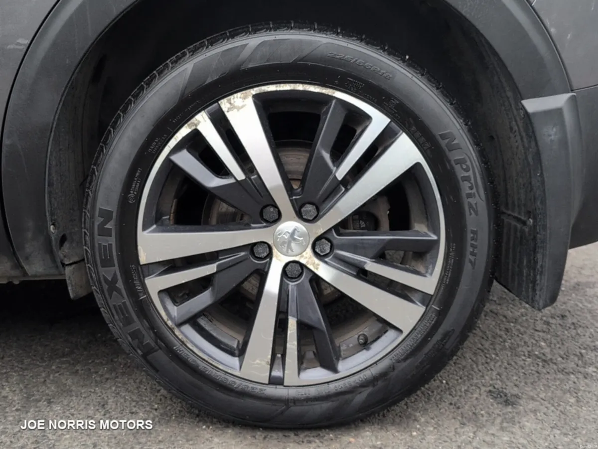 Peugeot 5008 ALLURE 1.2 130 6.3 4DR - Image 5