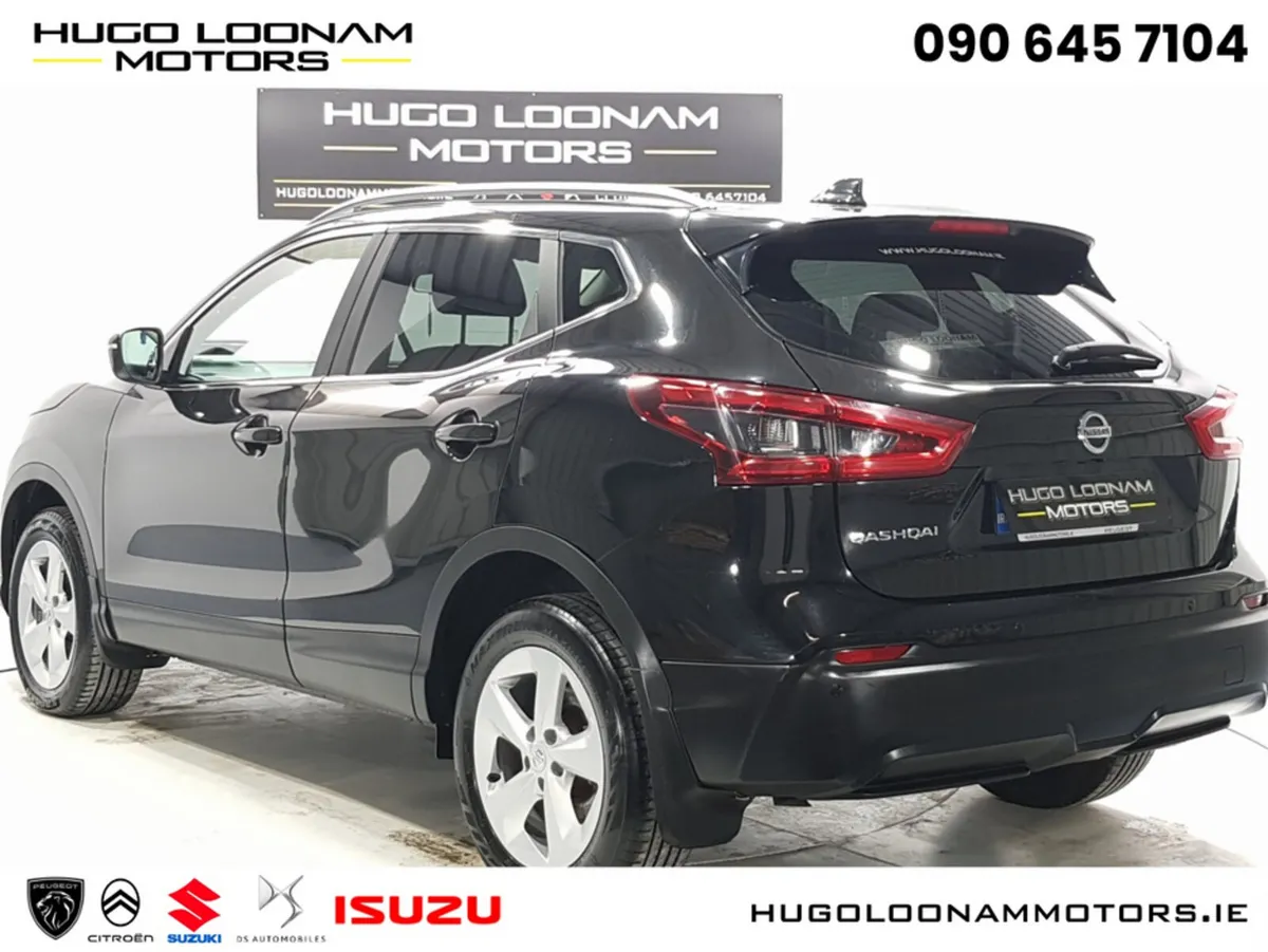 Nissan Qashqai 1.5 SV 18 4DR - Image 3