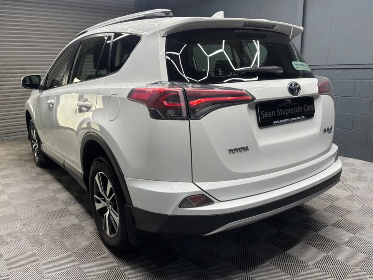 Toyota RAV4 RAV4 2.0 D-4D LUNA 4DR - Image 3