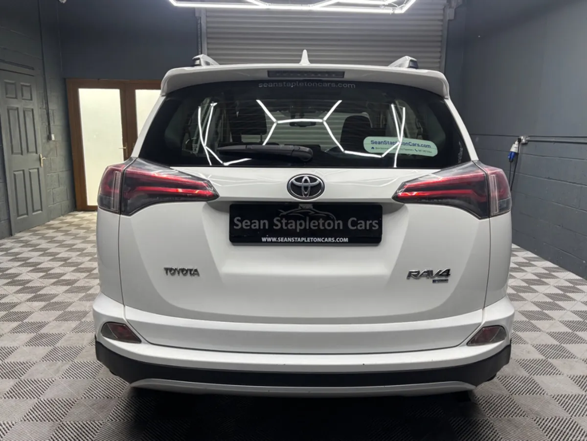 Toyota RAV4 RAV4 2.0 D-4D LUNA 4DR - Image 6