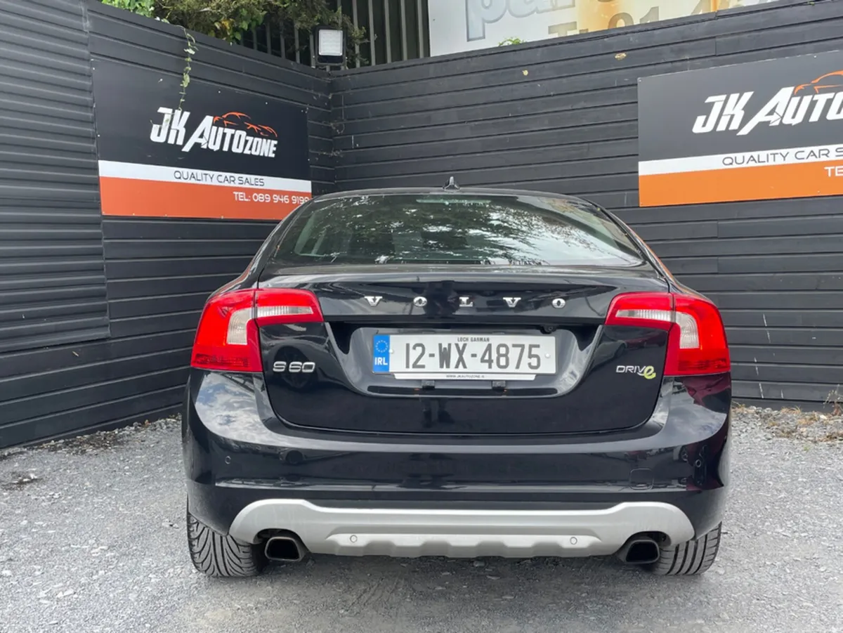 Volvo S60 1.6 AUTO SALOON - Image 5