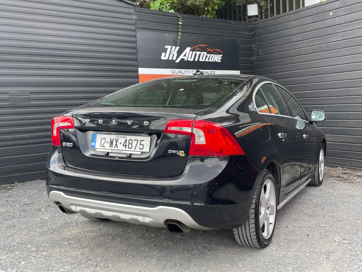 Volvo S60 1.6 AUTO SALOON - Image 6