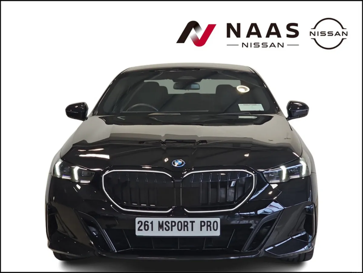 BMW i5 EDRIVE40 M SPORT PRO - Image 2
