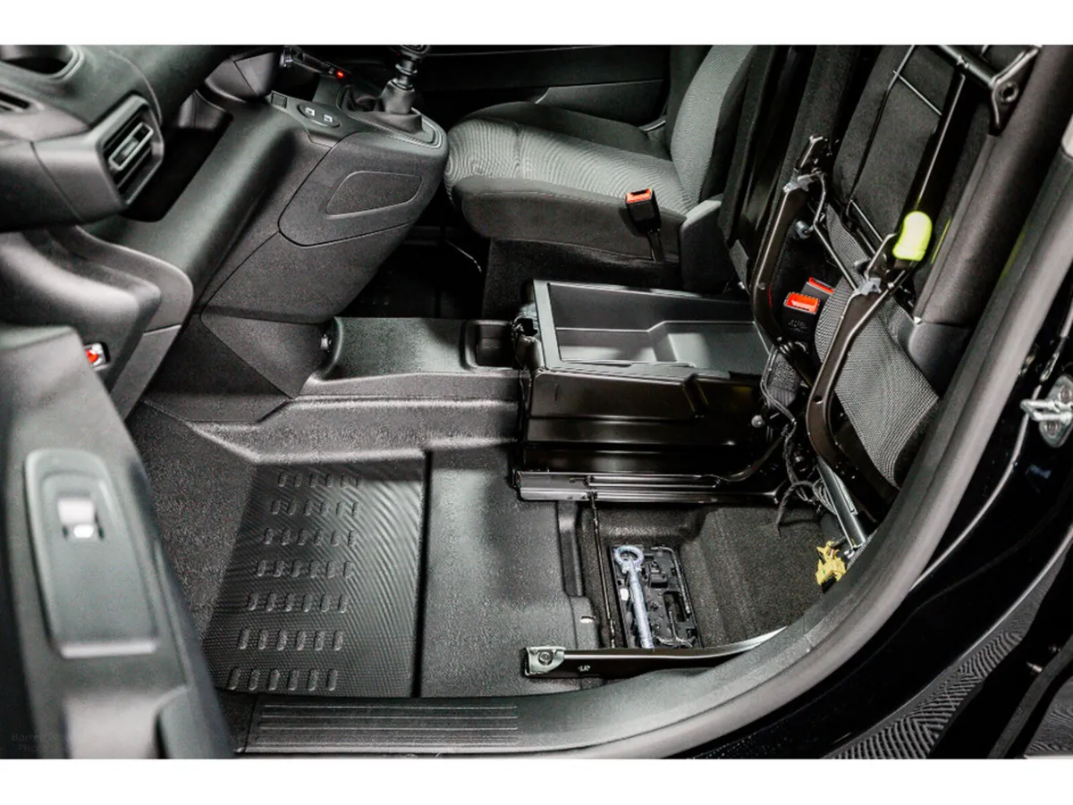 Peugeot Partner Pro Plus 1.5 Diesel 100HP 650Kg L1 - Image 6