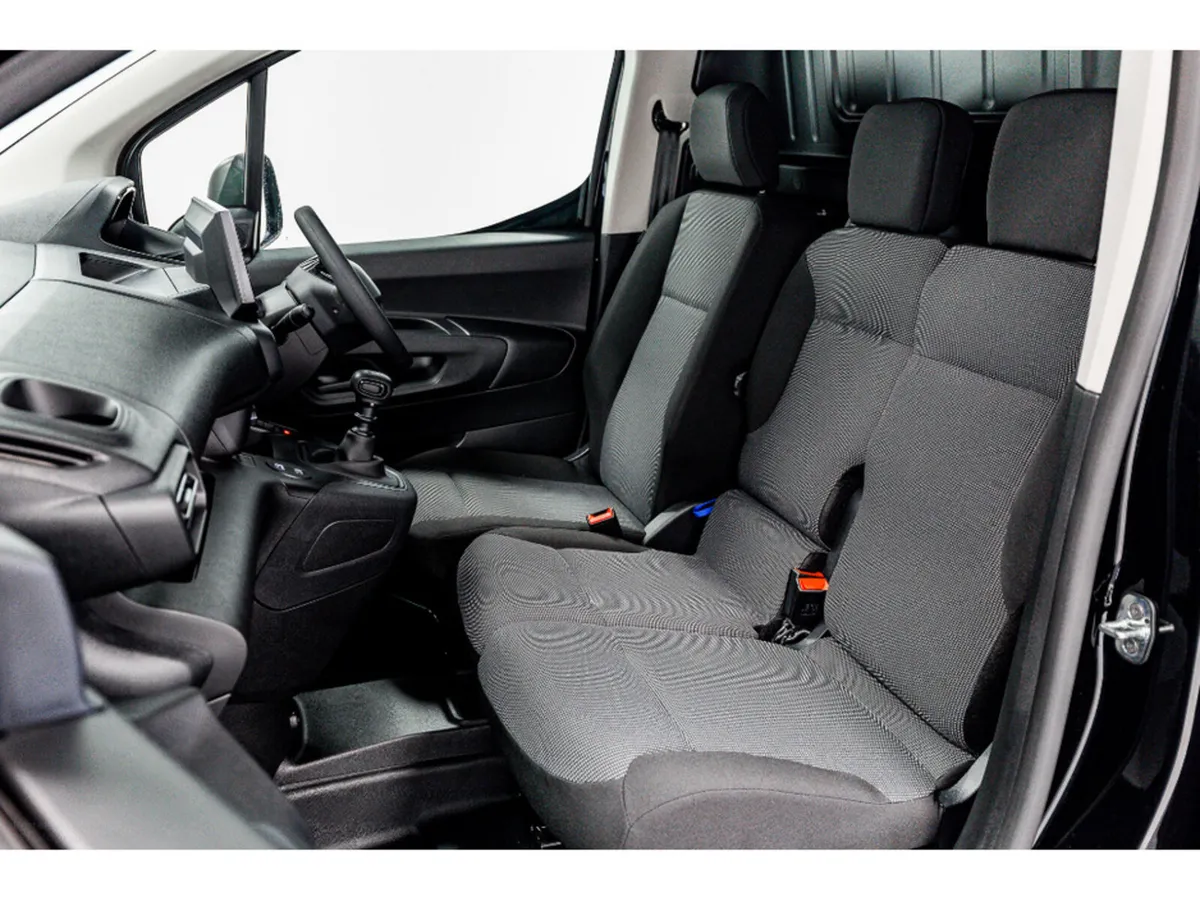 Peugeot Partner Pro Plus 1.5 Diesel 100HP 650Kg L1 - Image 4