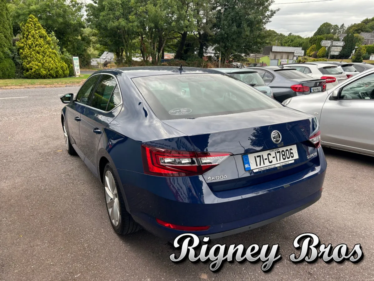 Skoda Superb 1.4 TSI SE L EXECUTIVE 150PS 5DR - Image 4