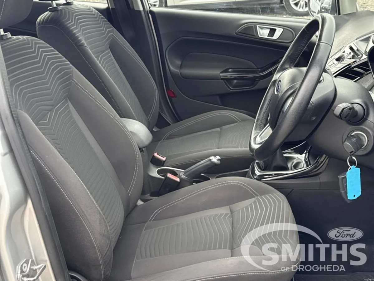 Ford Fiesta TITANIUM 1.0 65PS - Image 4