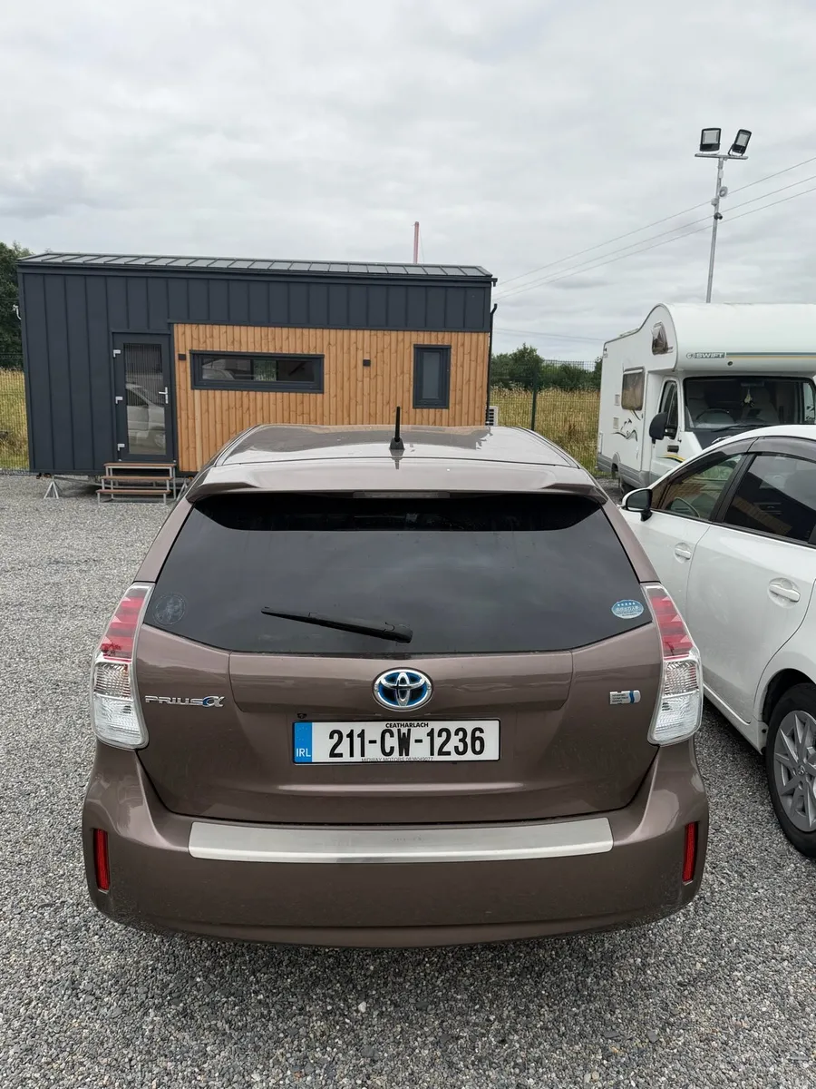 Toyota Prius alpha 7 seater 2021 - Image 3