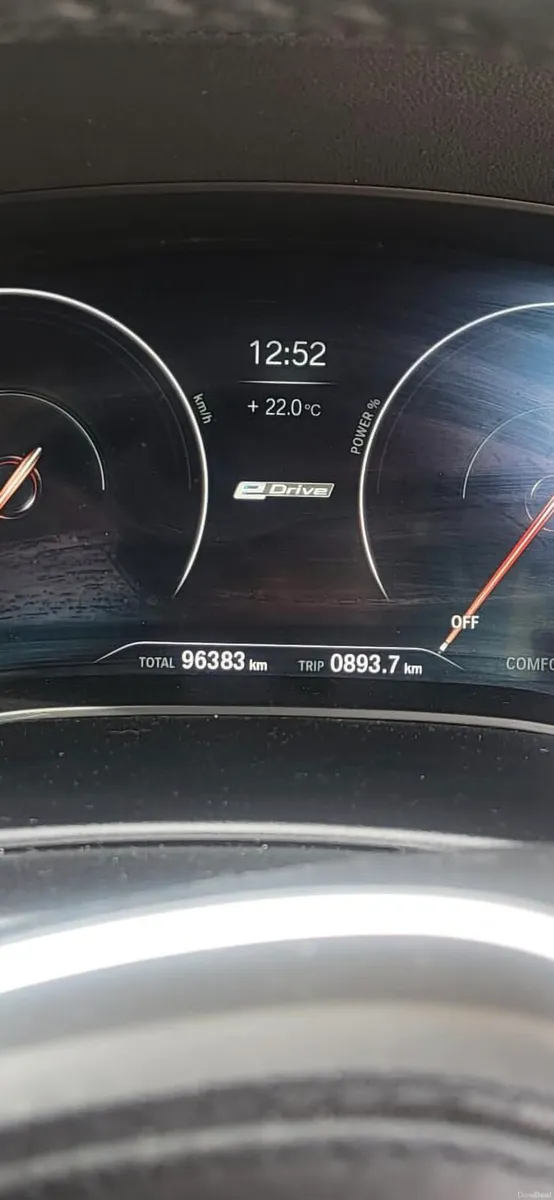 BMW 530e 2018 - Image 5