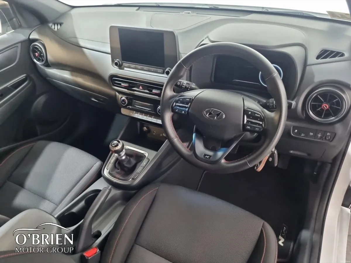 Hyundai KONA 1.0 T-GDI Executive Two Tone Roof - Image 6