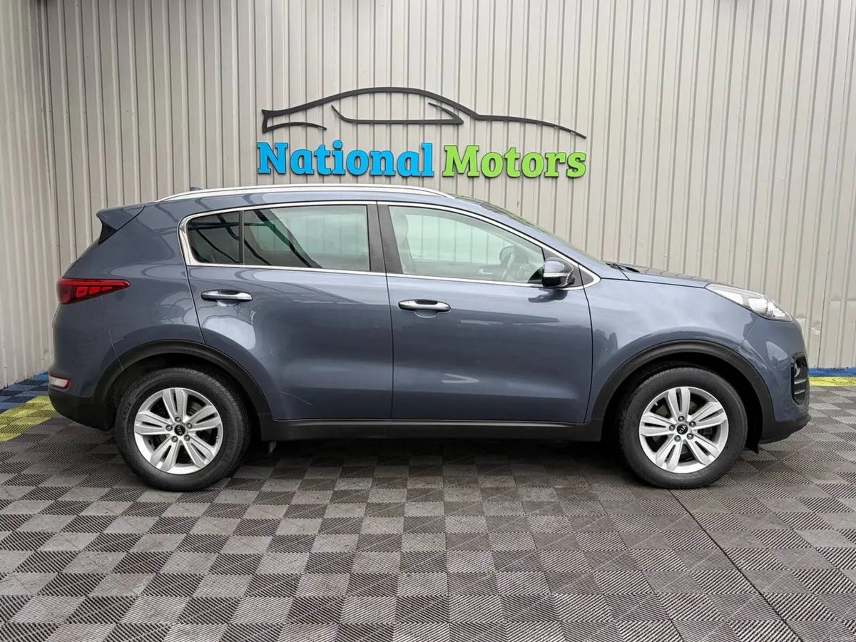 2017 Kia Sportage 1.7 D EX - Image 2