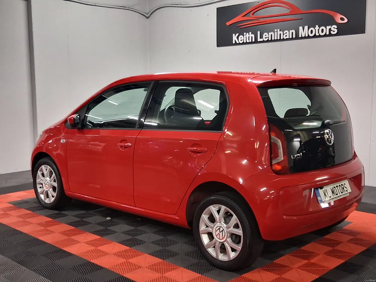 2015 Volkswagen Up! Low Kms - Auto - Image 3