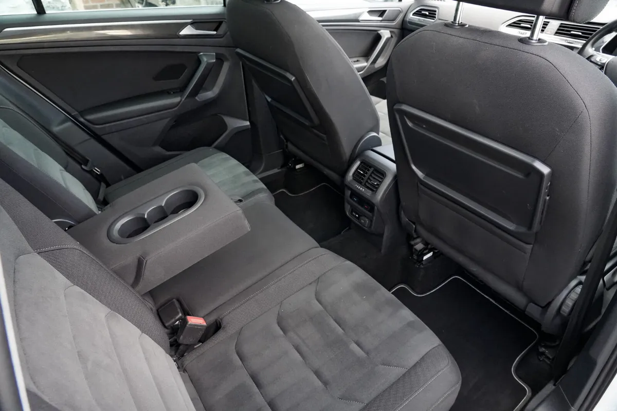 2019 VW Tiguan 2.0 TDI R-Line DSG Pan Sunroof - Image 4