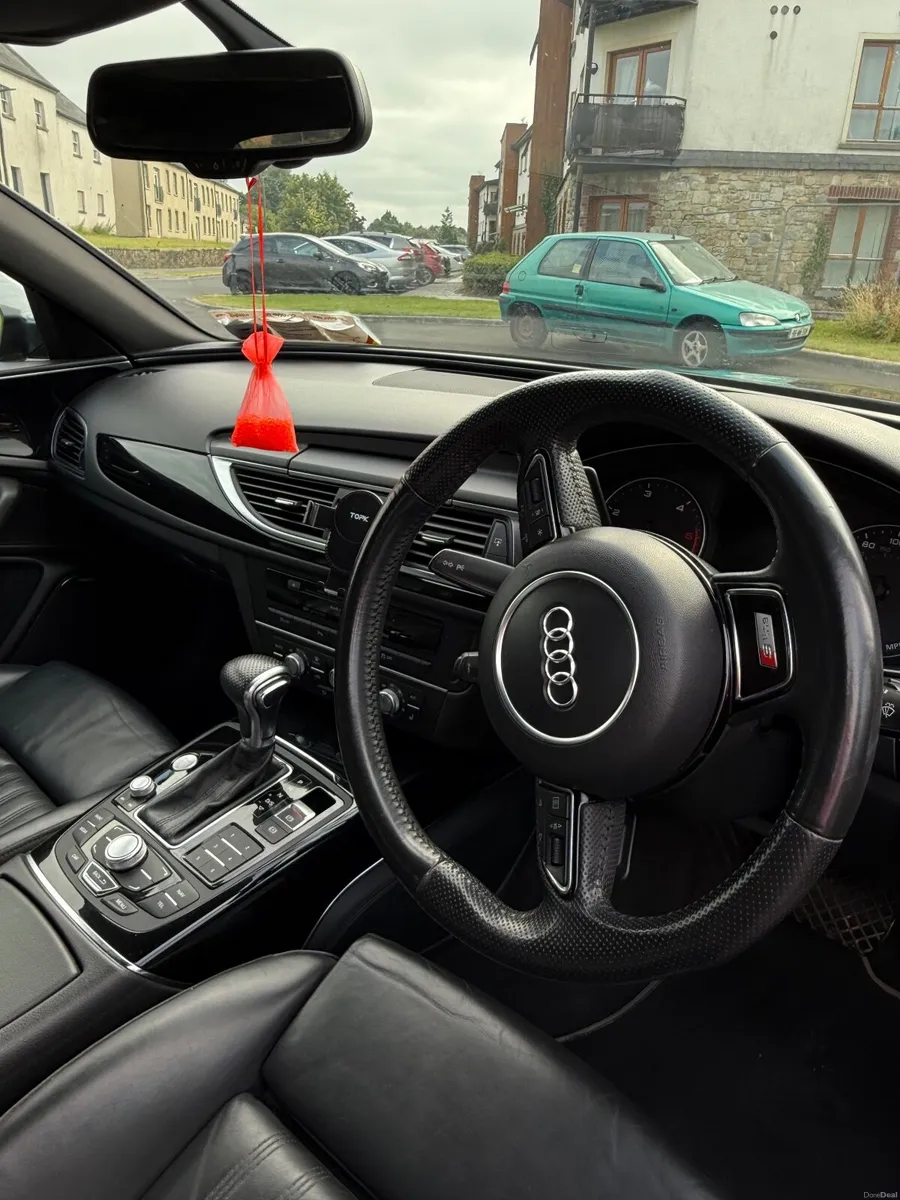Audi A6 2014 - Image 2