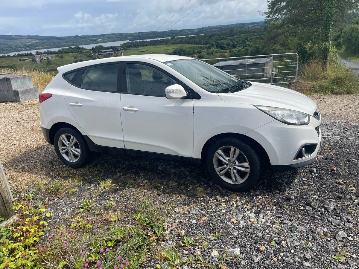 Hyundai ix35 - Image 1
