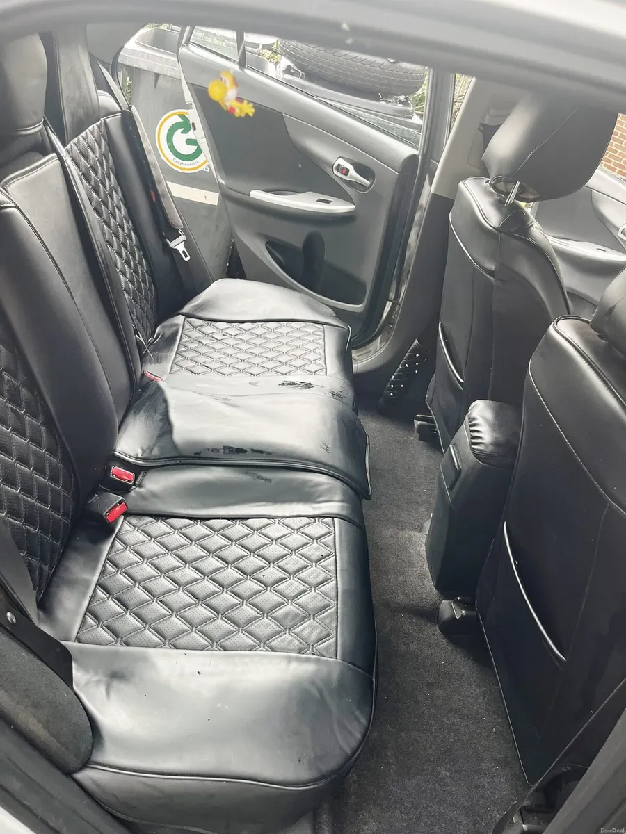 Car - Image 2