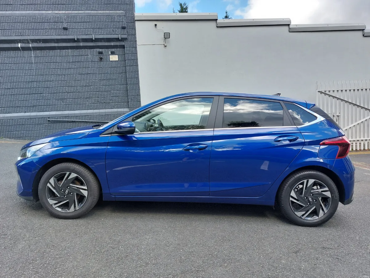 Hyundai i20 2022 DELUXE PLUS HIGH SPEC FULL HISTOR - Image 4
