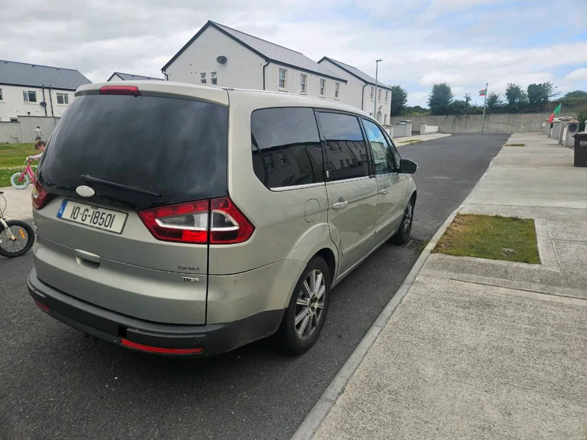 Ford Galaxy - Image 2