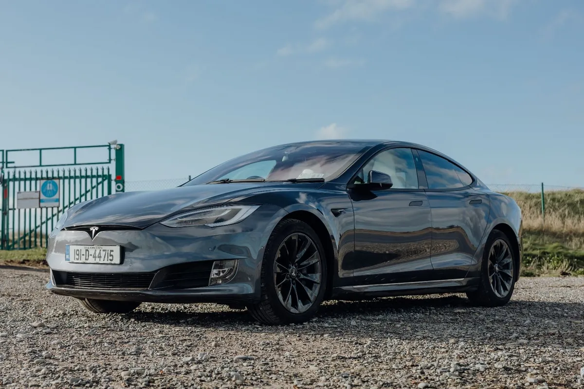 Telsa Model S 100D Long Range (New Battery) - Image 1