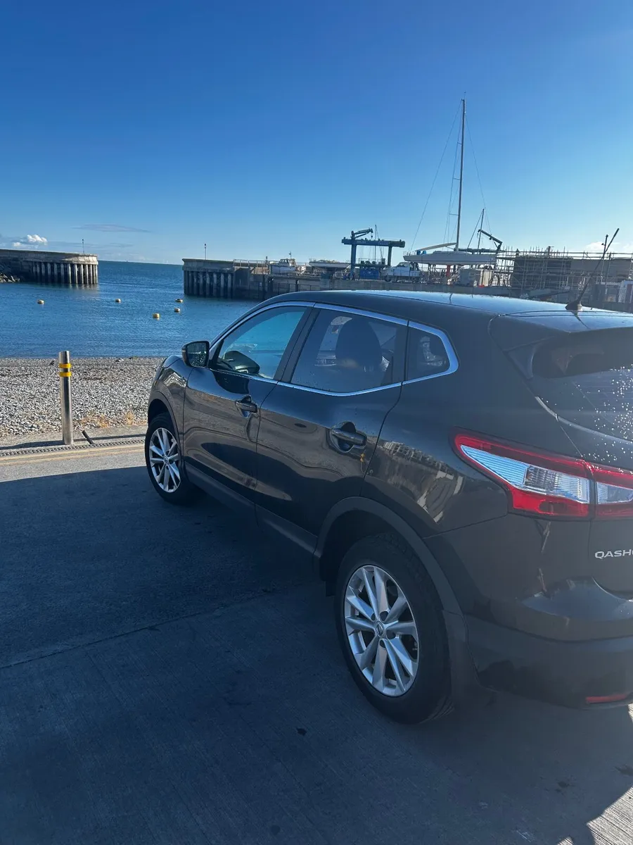 Nissan Qashqai 2015 - Image 1
