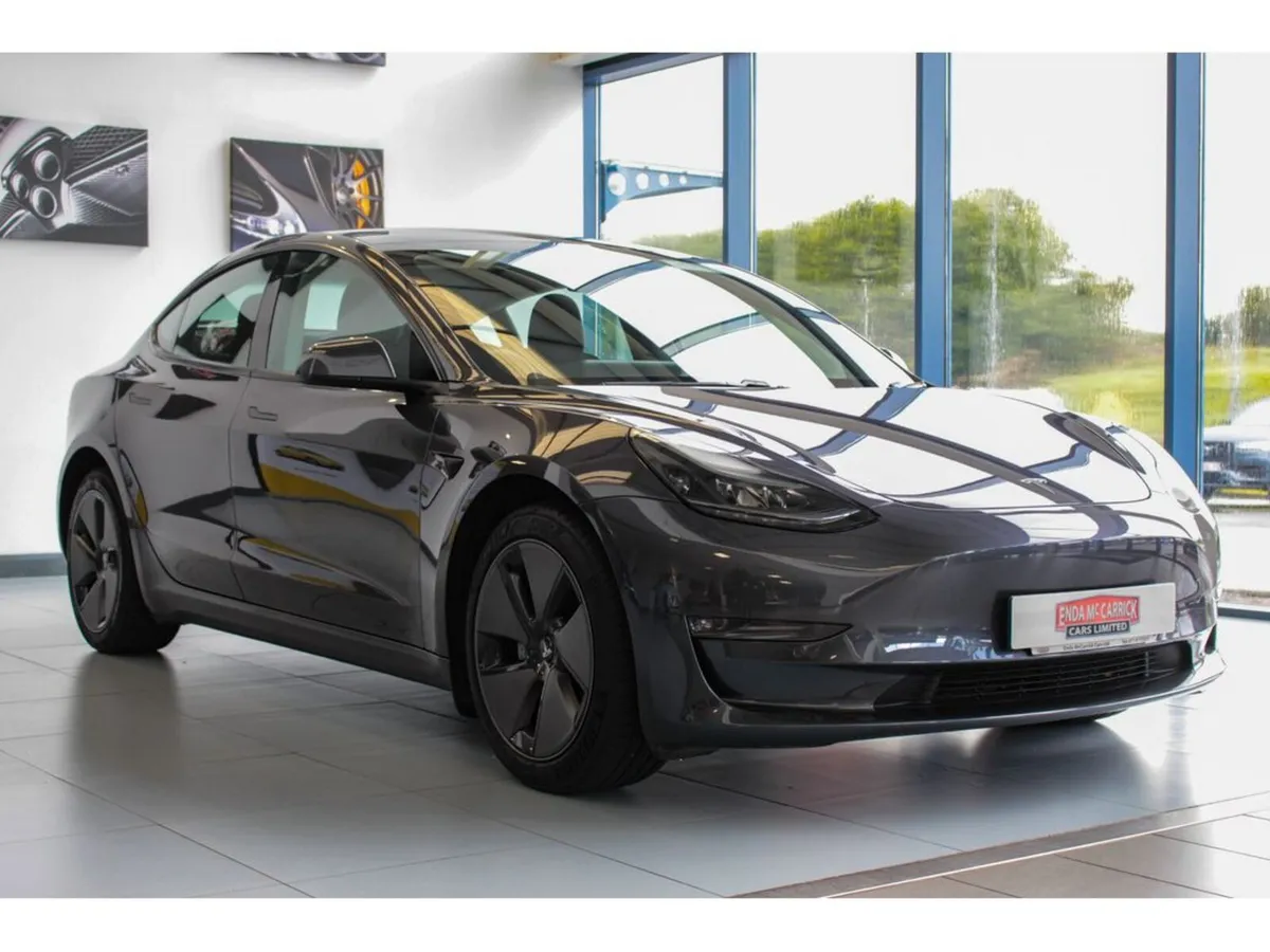 Tesla Model 3 Long Range AWD - Image 2