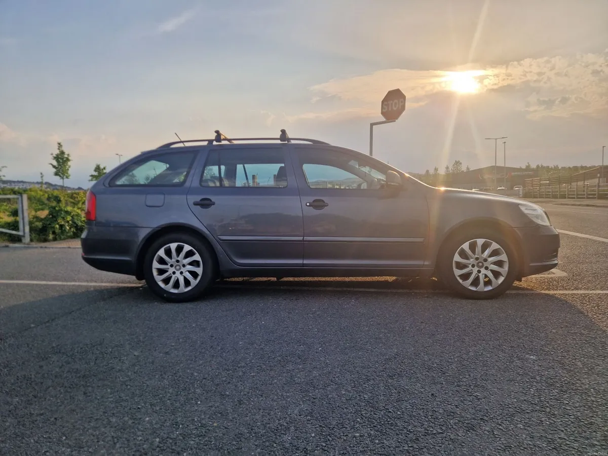 Skoda Octavia 2011 - Image 3