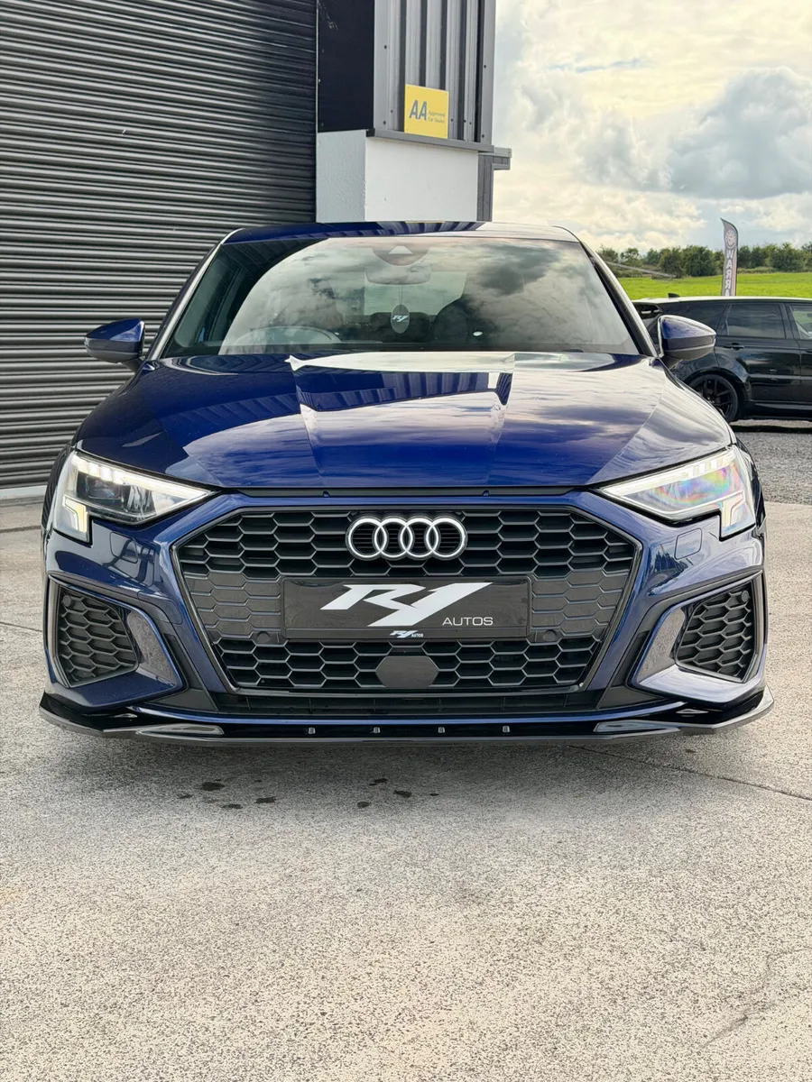 2022 AUDI A3 SLINE AUTO 2.0L TDI BLACK EDITION STY - Image 4