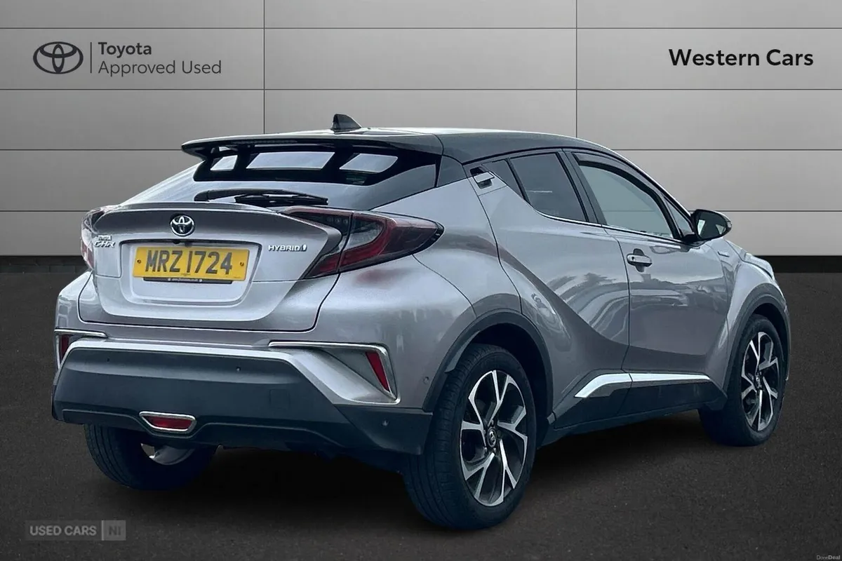 Toyota C-HR 1.8 VVT-h Dynamic CVT Euro 6 (s/s) 5dr - Image 2