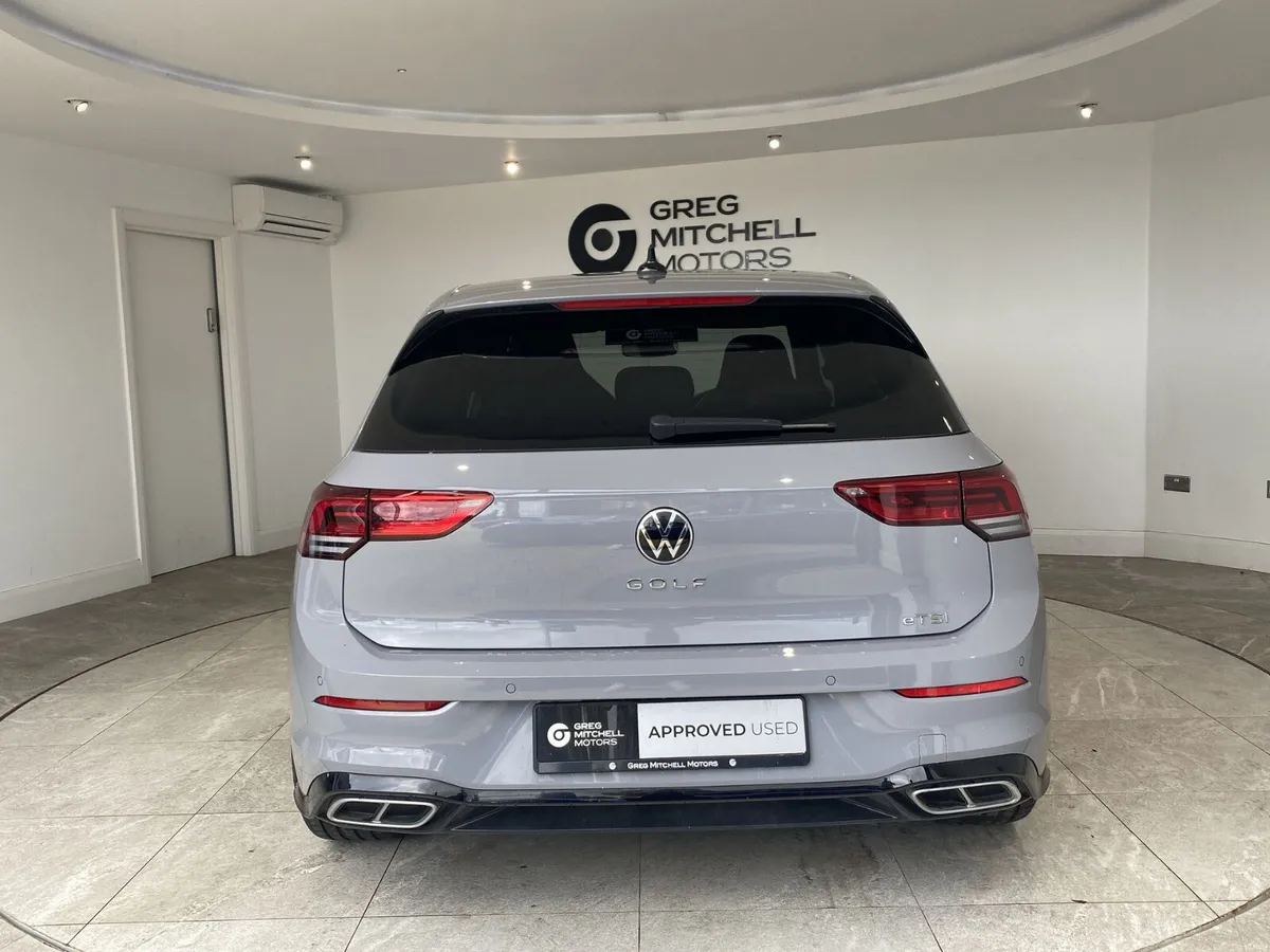 Volkswagen Golf 2022 - Image 6