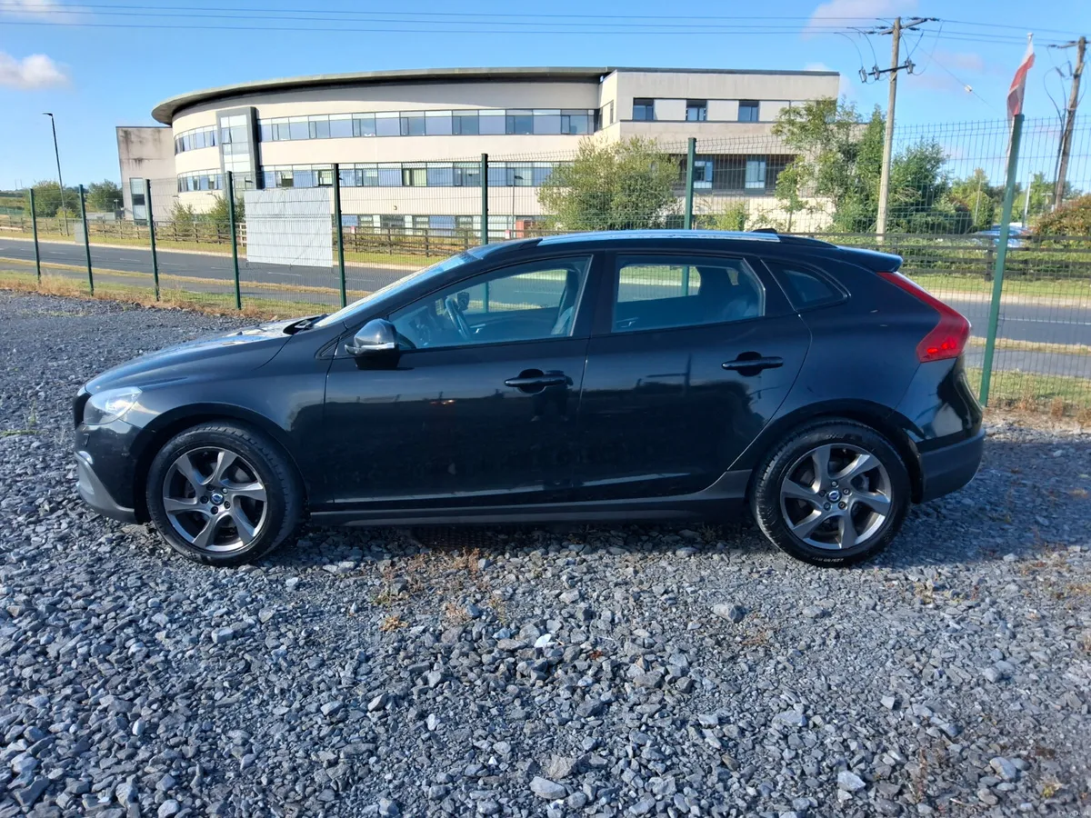 Volvo V40 2014 - Image 5