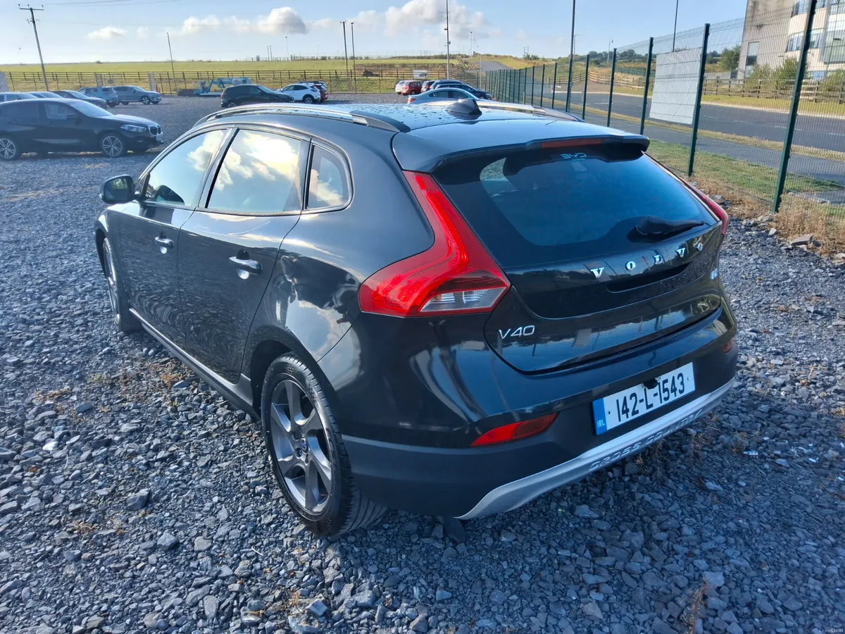 Volvo V40 2014 - Image 6