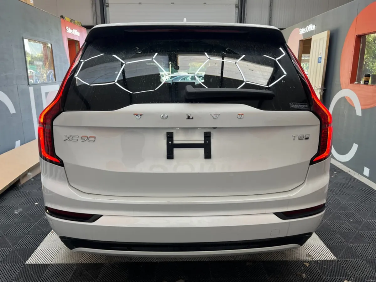 Volvo XC90 2025 VOLVO XC90 T8 PLUG-IN 2.0 AUTOMATI - Image 3