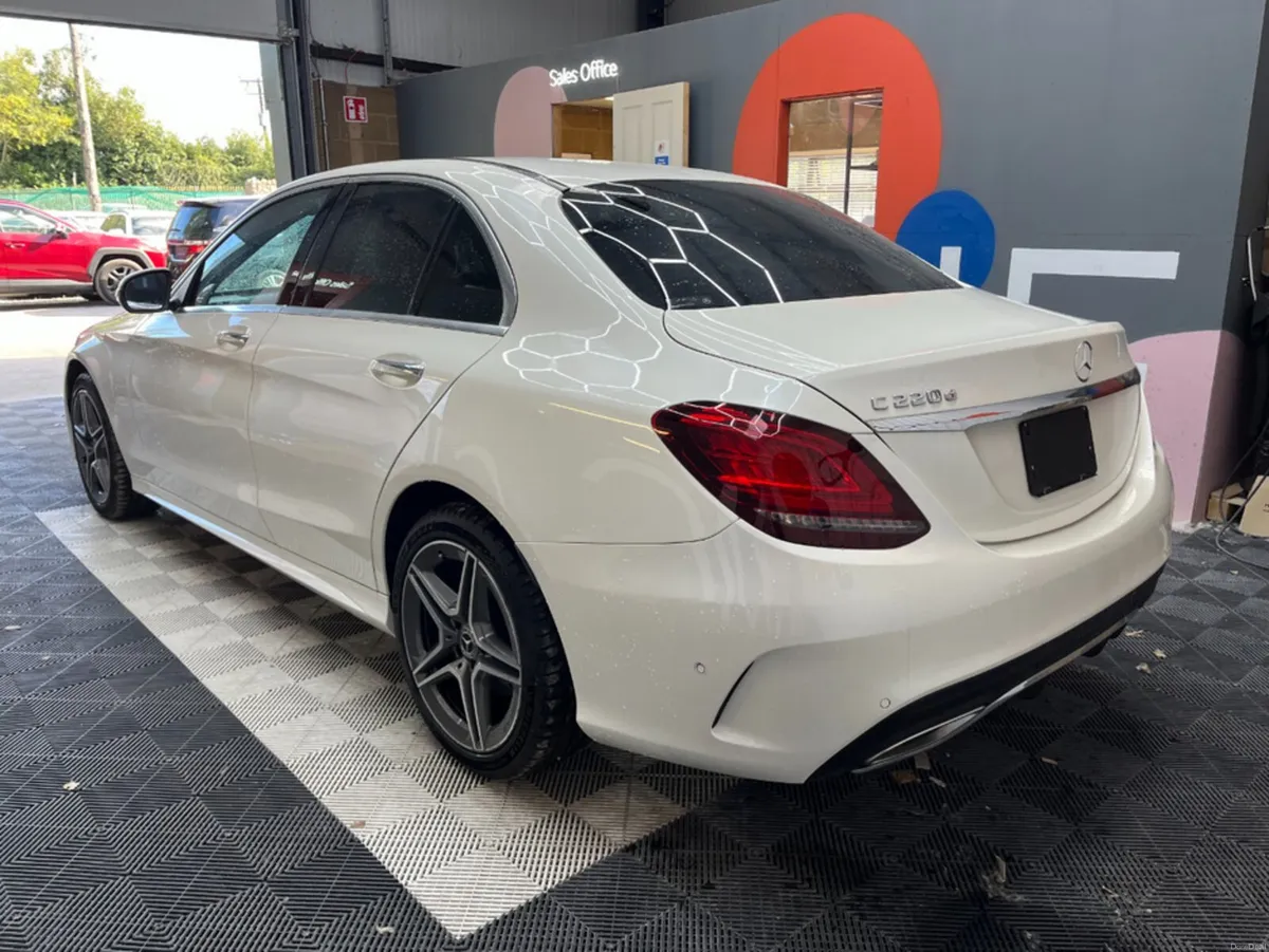 Mercedes-Benz C-Class 2019 MERCEDES-BENZ C220D 2.0 - Image 4