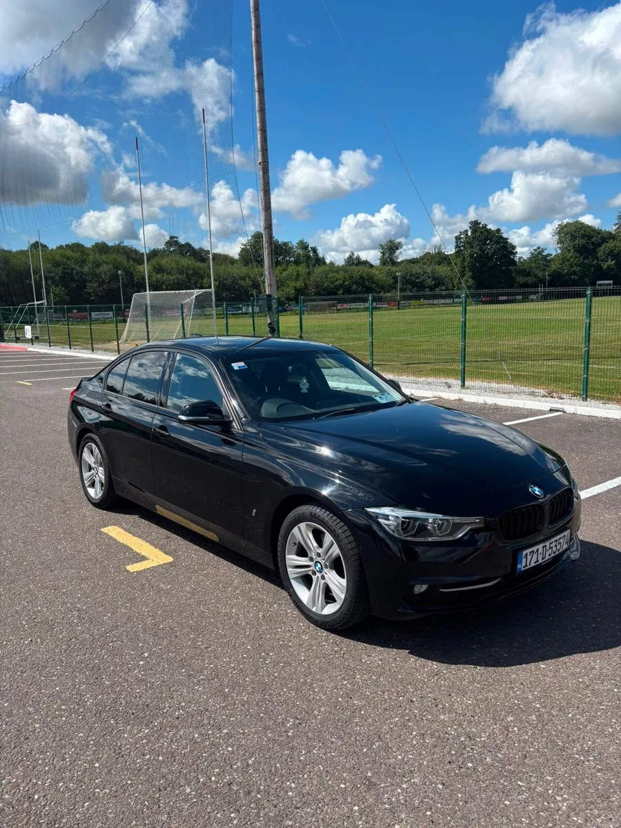 BMW 3 series 330e - Image 1