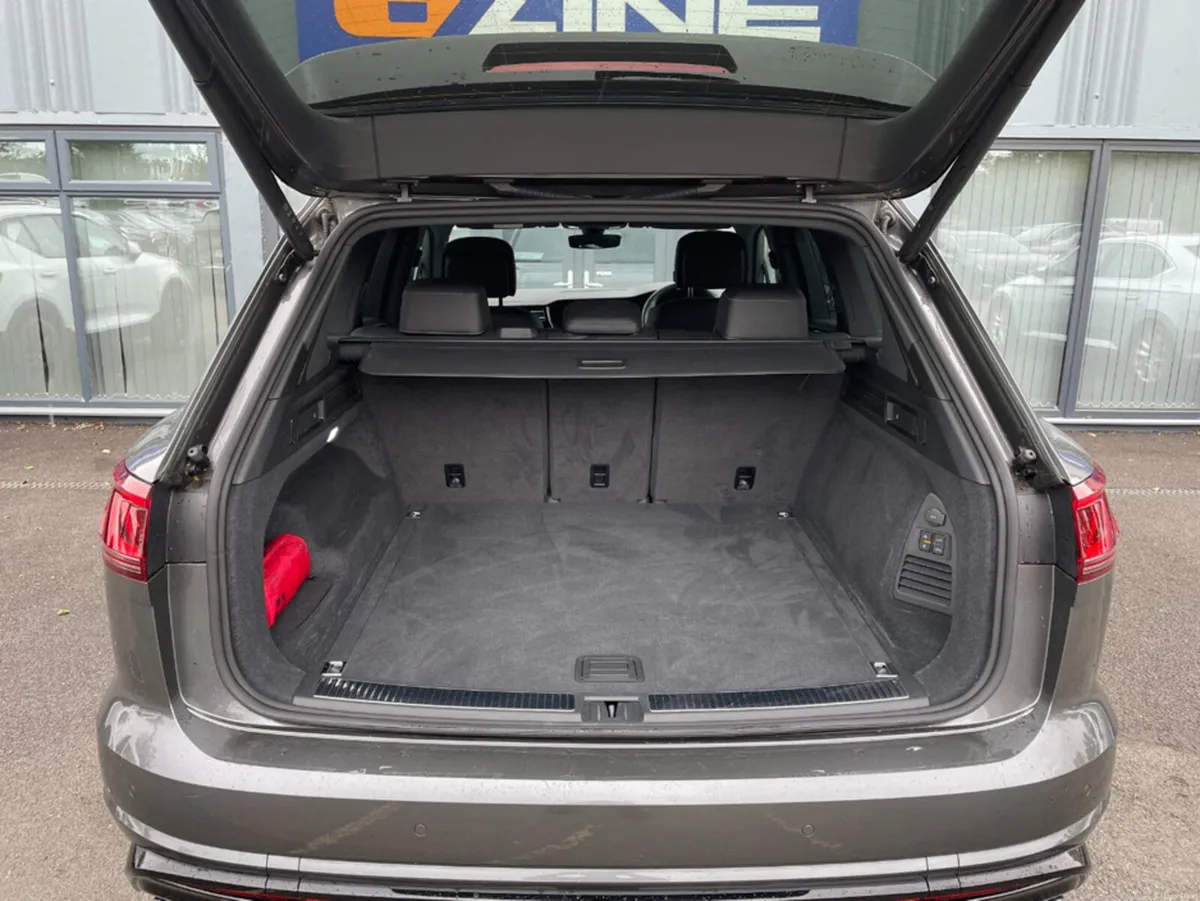Volkswagen Touareg R-LINE 3.0 TDI 4M - Image 6