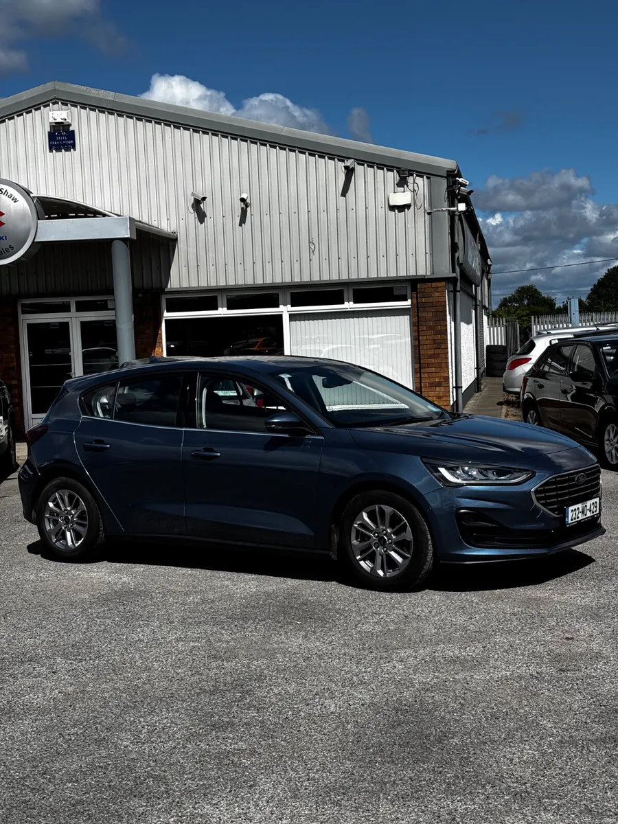 232 Ford Focus Titanium - Image 2