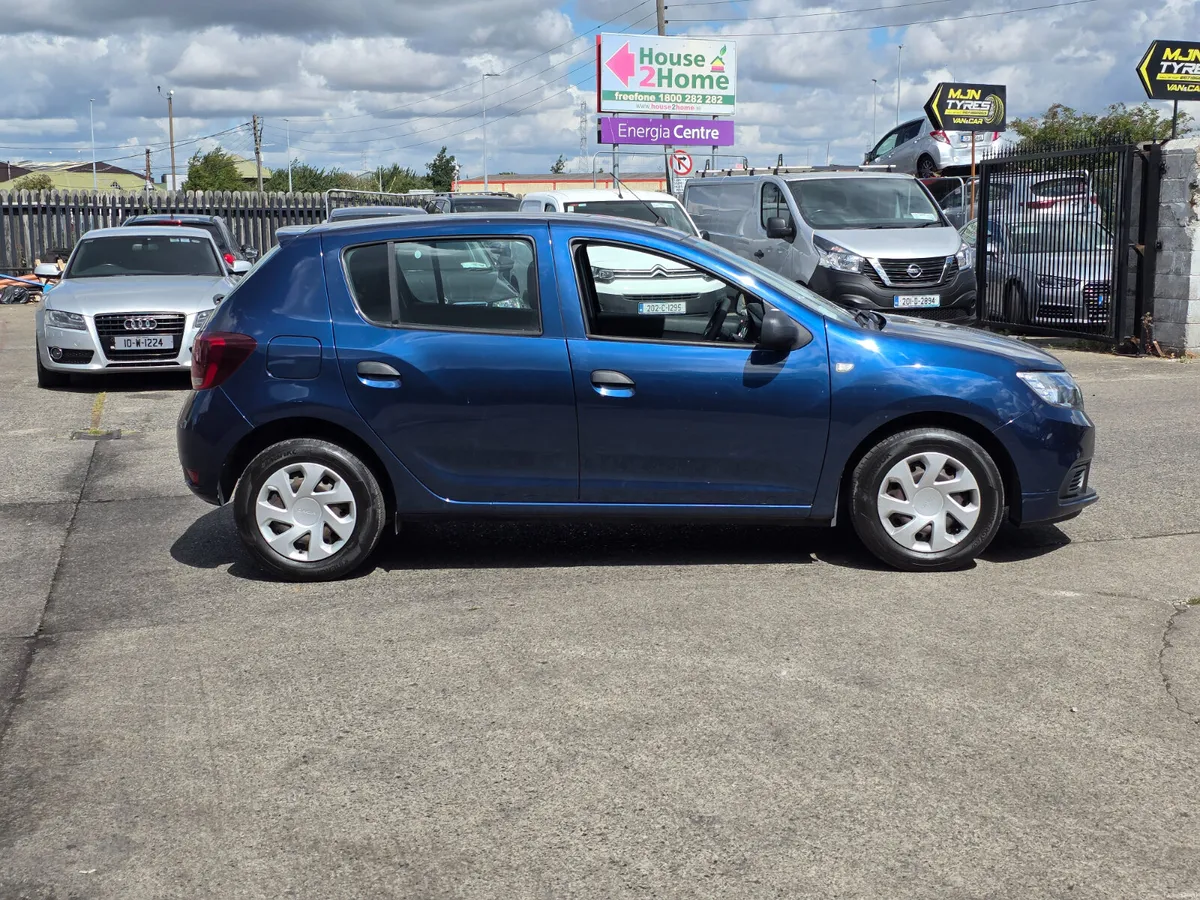 Dacia Sandero 1.0 L Petrol - Image 2