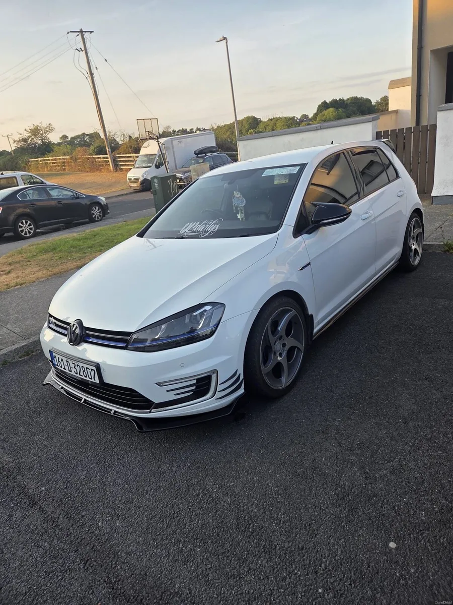 VW Golf GTE 2016 - Image 1