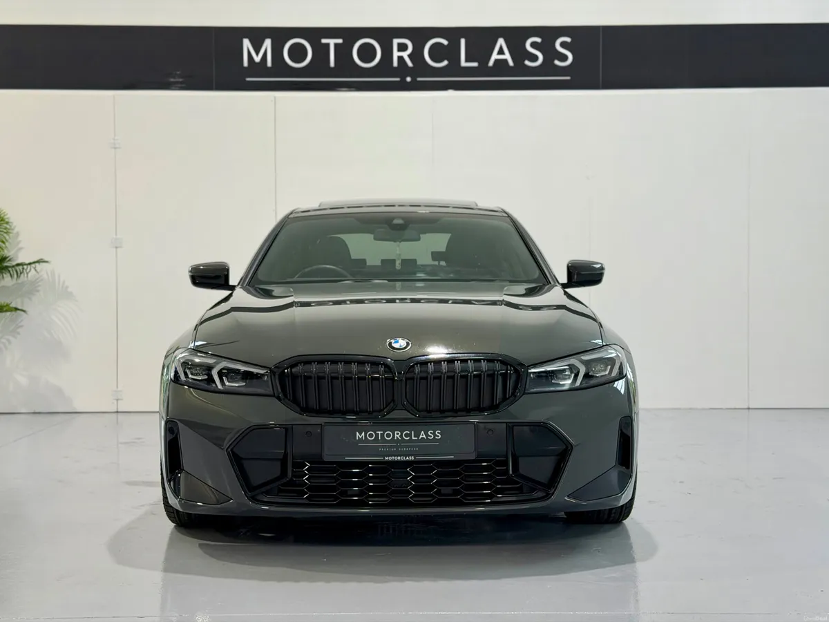 2023 BMW 320D M Sport Dravit Grey Sunroof Huge Spe - Image 2