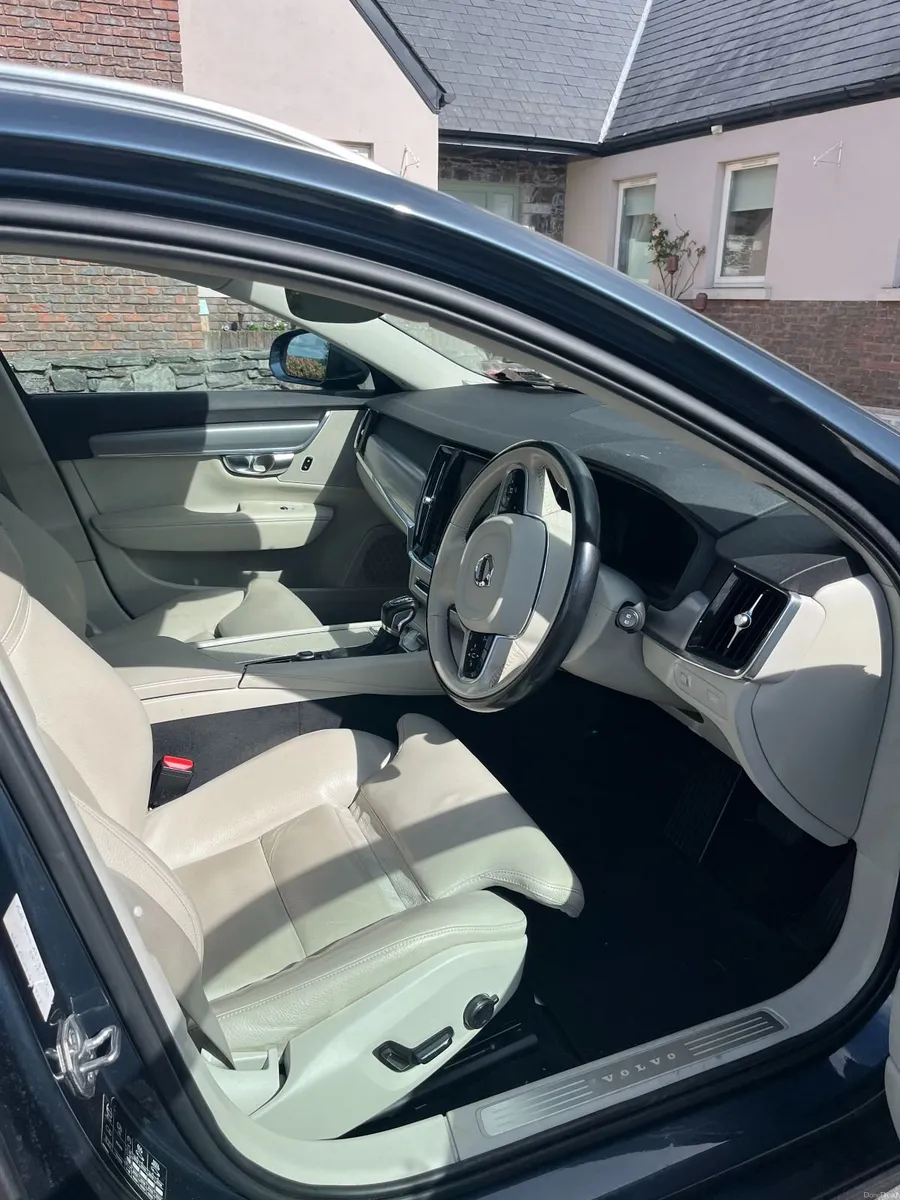 Volvo V90 2020 - Image 1
