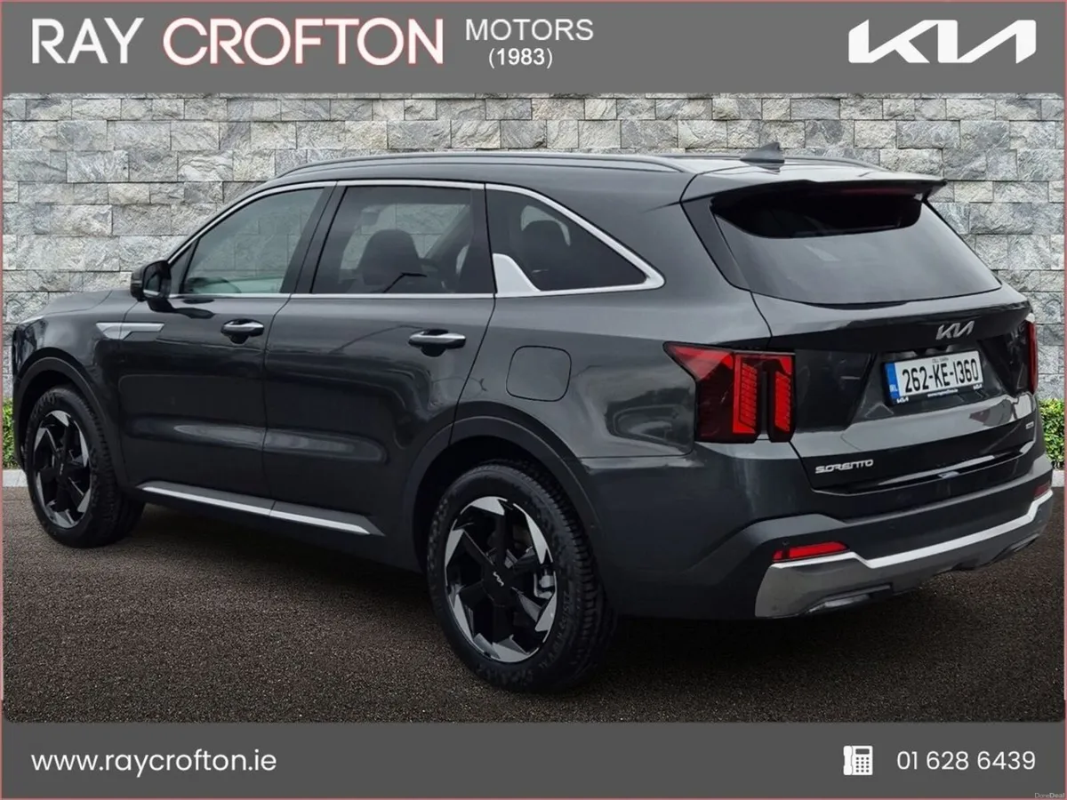 Kia Sorento 1.6 PHEV *3.9% APR* - Image 3