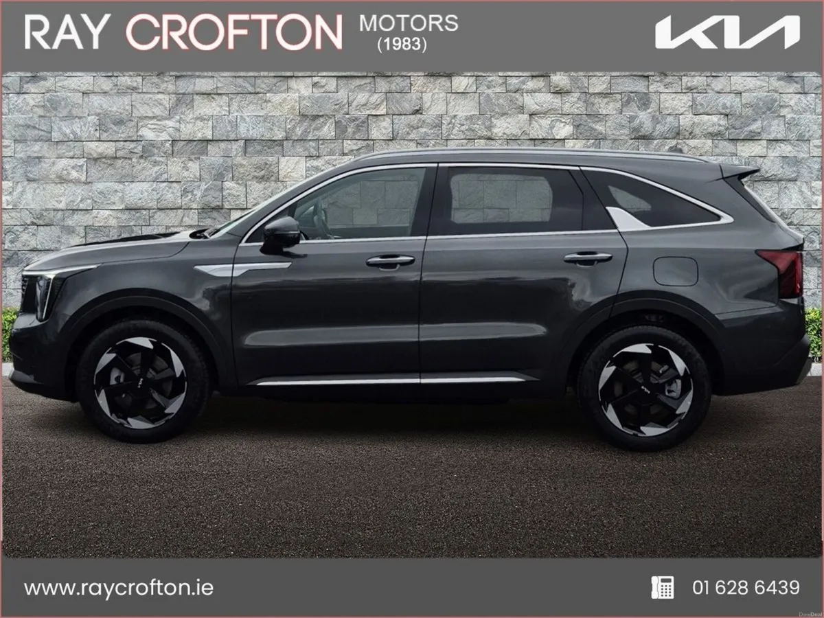Kia Sorento 1.6 PHEV *3.9% APR* - Image 5