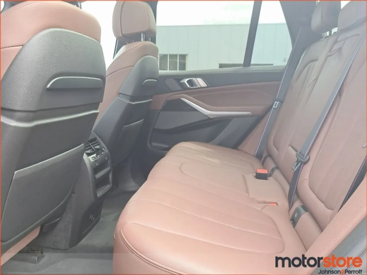 BMW X5 xDrive45e xLine - Image 5