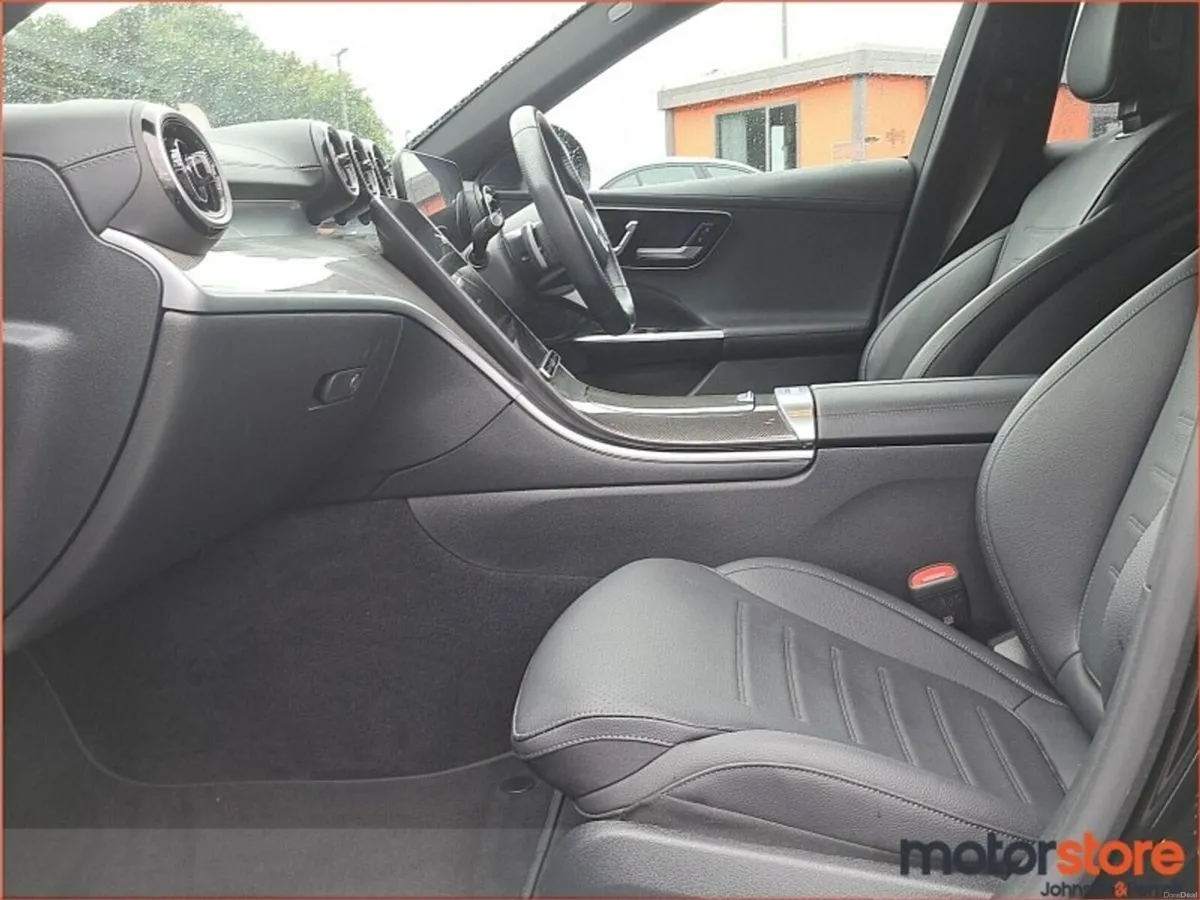Mercedes-Benz 300 C 300 E Amg Line Auto  AMG Line - Image 3