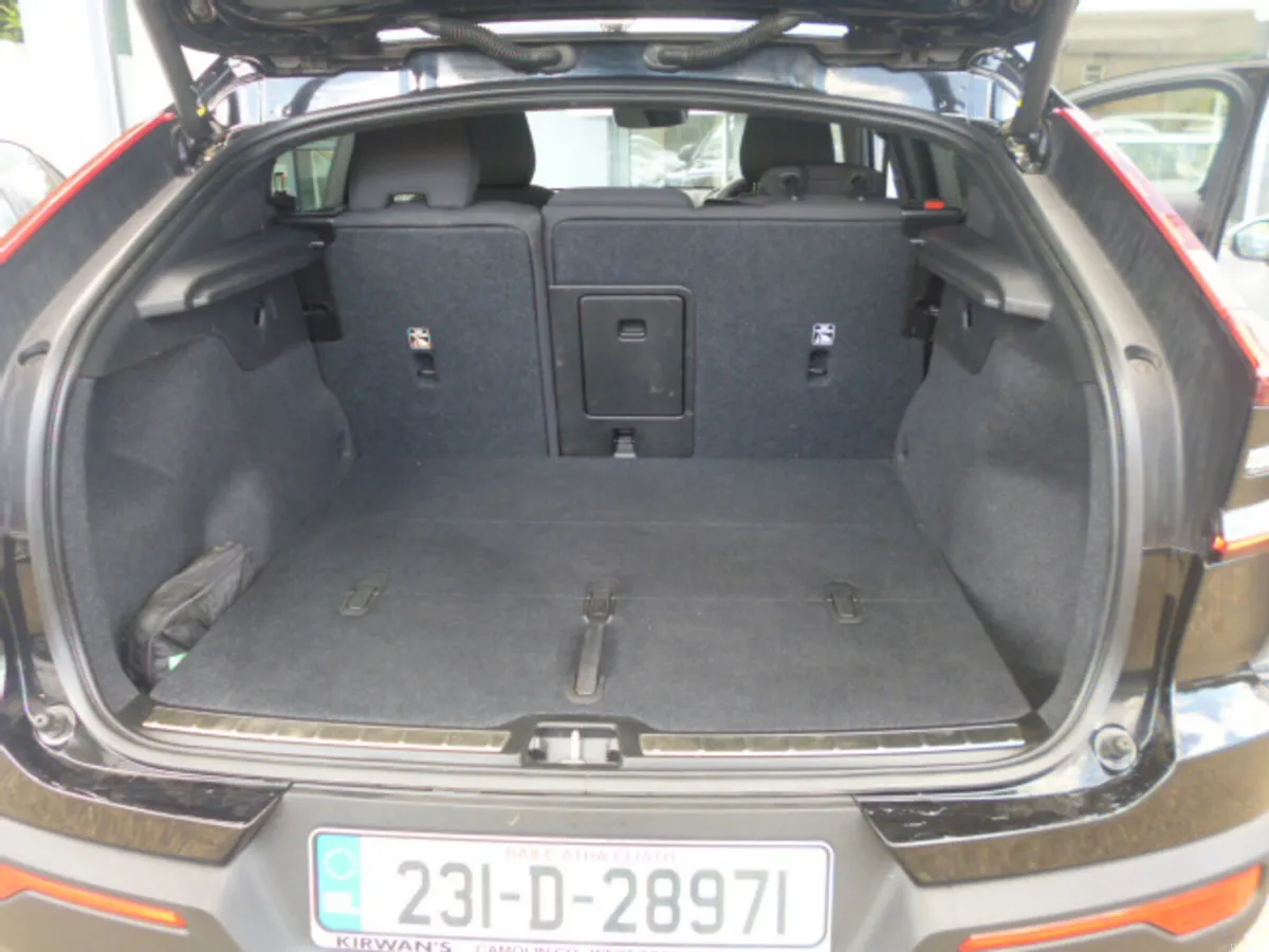 Volvo C40 Ultimate Recharge BEV 231hp 2023 - Image 5