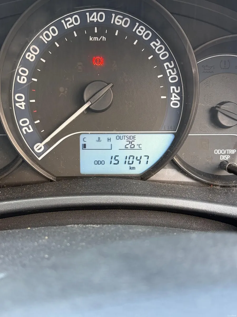 Toyota Auris 2017 - Image 5